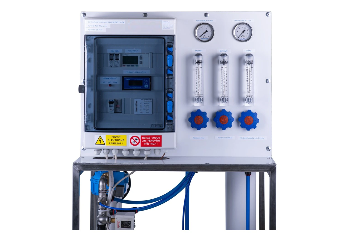 Odwrócony system odwróconej osmozy - zbliżenie na panel sterujący