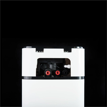 Kompaktowy zmiękczacz BERG 15L wbudowany By-pass