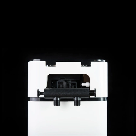 Kompaktowy zmiękczacz BERG 15L wbudowany By-pass